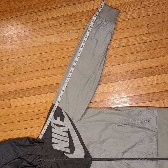 Nike Youth Jacket - Outdoors - Picture 3 of 7